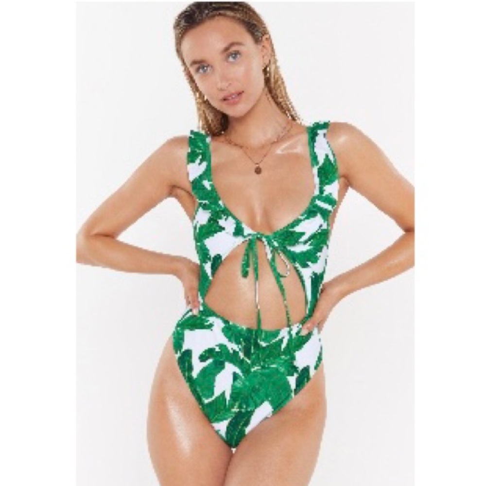 Nasty gal one piece swimsuit size 0